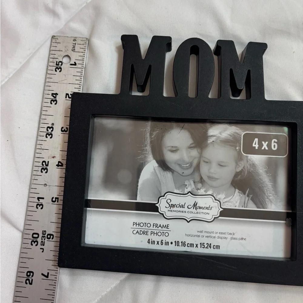 Special Moments Black MOM Photo Frame for 4 X 6 picture